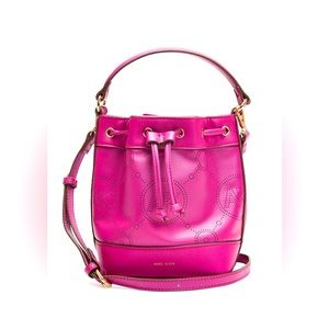 NWT ANNE KLEIN  MAGENTA BUCKET CROSSBODY BAG